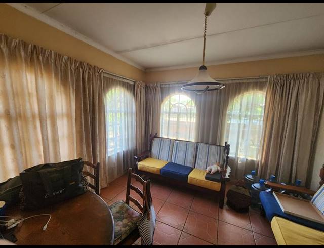 3 BEDROOM HOUSE FOR SALE IN MOUNTAIN VIEW